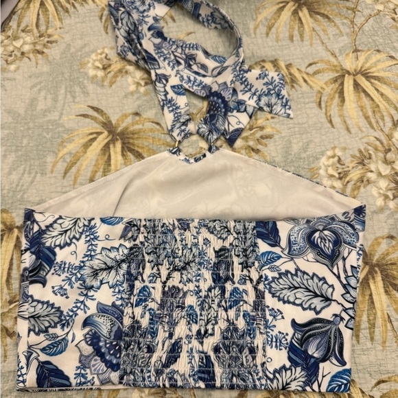 Bebe Ring Detail Printed Halter Top 2 - Picture 11 of 12